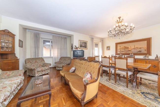 Appartamento in vendita a Roma Colli Albani