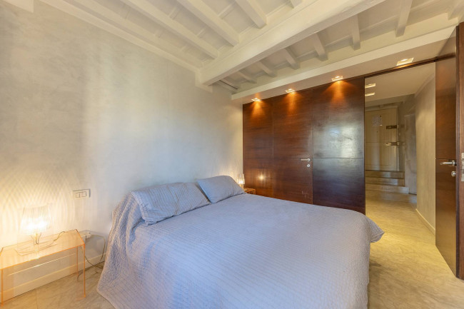 Appartamento in vendita a Firenze Santo Spirito