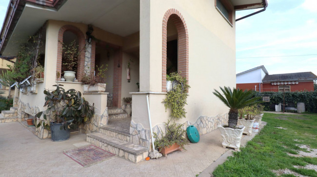 Appartamento in vendita a Aprilia