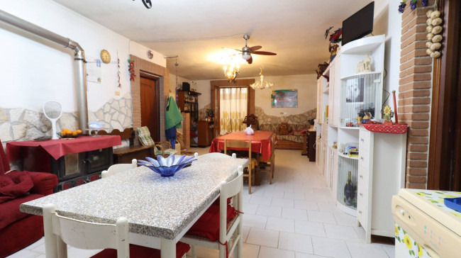 Appartamento in vendita a Aprilia