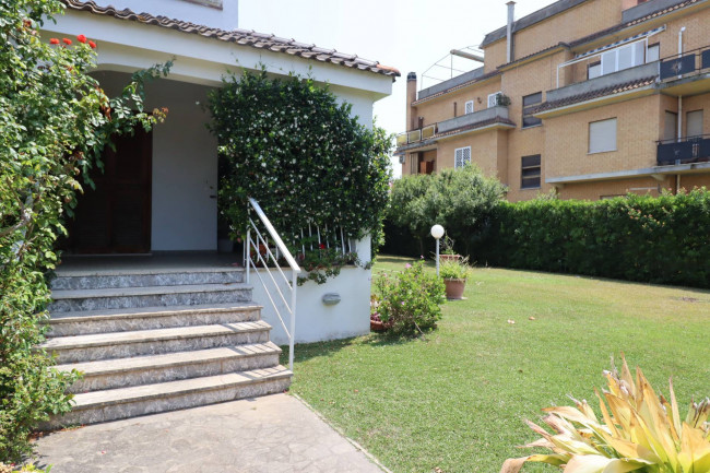 Villette a schiera in vendita a Anzio