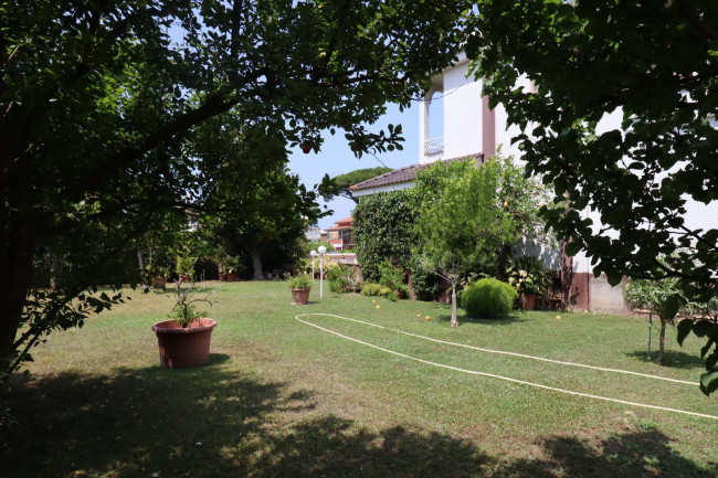 Villette a schiera in vendita a Anzio