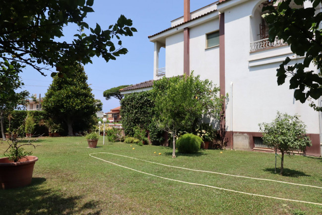 Villette a schiera in vendita a Anzio