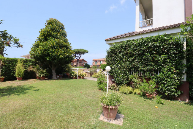 Villette a schiera in vendita a Anzio