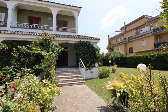 Villette a schiera in vendita a Anzio