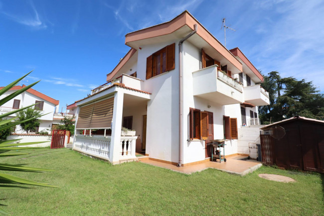 Villette a schiera in vendita a Anzio