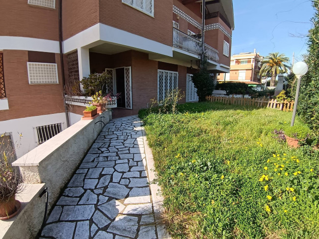 Villette a schiera in vendita a Anzio