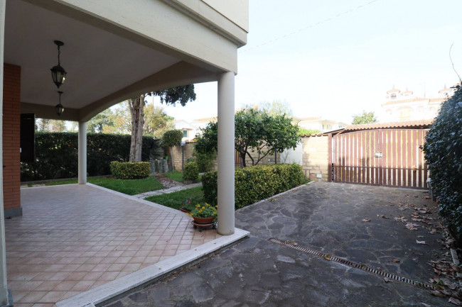 Villette a schiera in vendita a Anzio