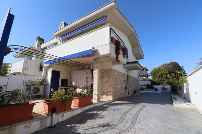 Villa in vendita a Anzio