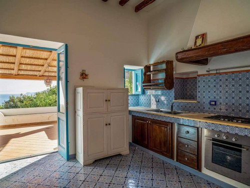 Palazzina/Stabile in vendita a Lipari
