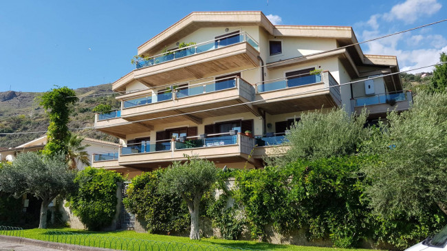 Appartamento in vendita a Taormina