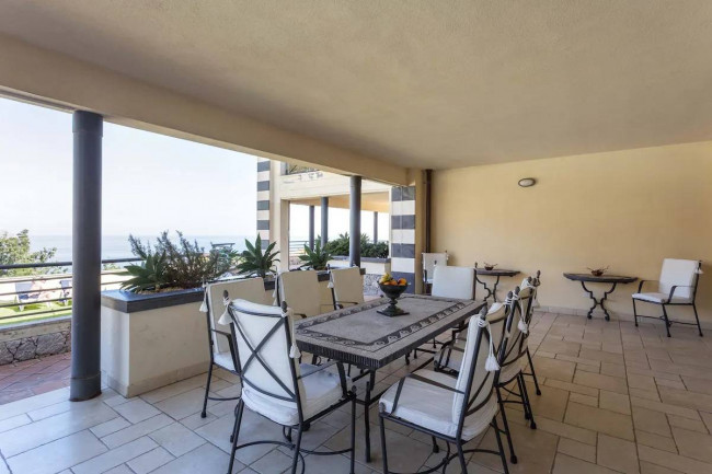 Appartamento in vendita a Taormina
