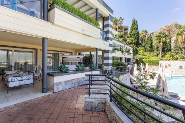 Appartamento in vendita a Taormina