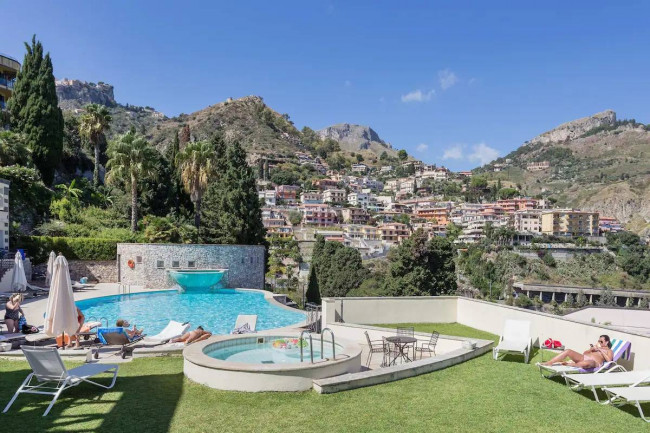 Appartamento in vendita a Taormina