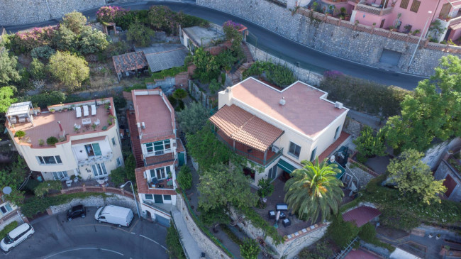 Detached Villa for sale in Taormina
