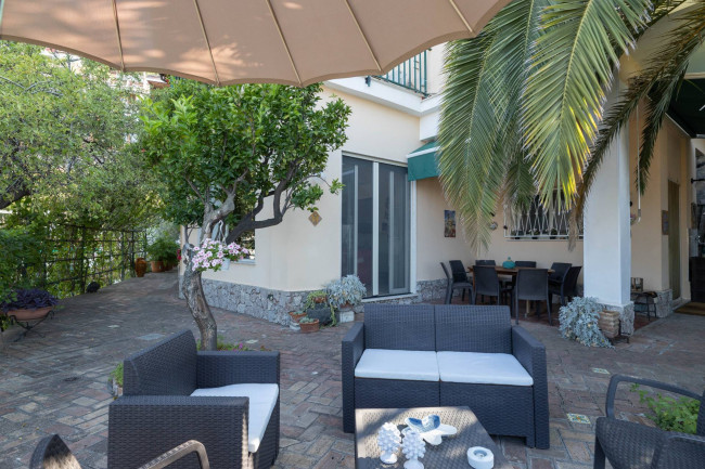 Detached Villa for sale in Taormina