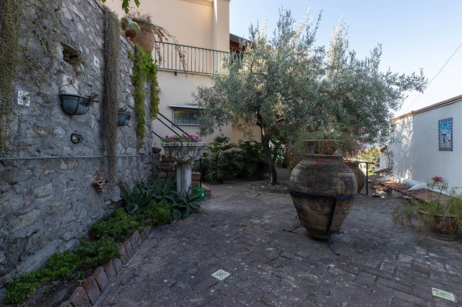 Detached Villa for sale in Taormina