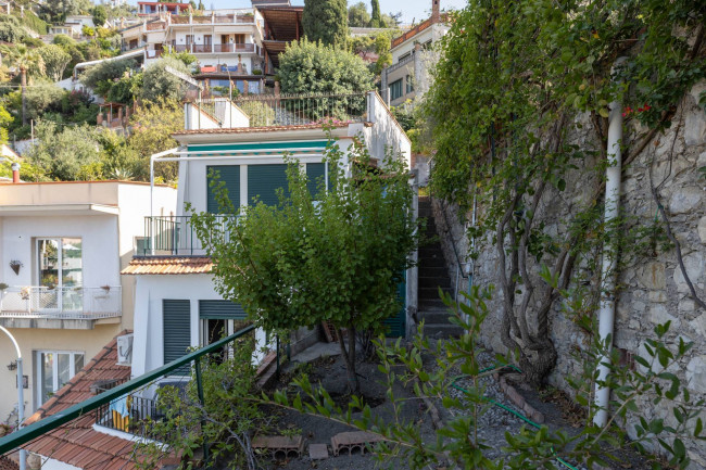 Detached Villa for sale in Taormina