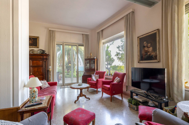 Detached Villa for sale in Taormina