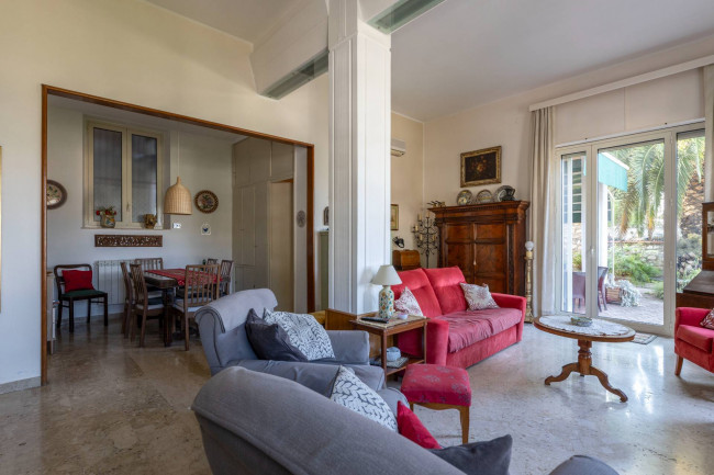 Detached Villa for sale in Taormina