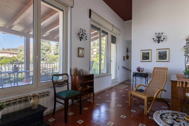 Detached Villa for sale in Taormina
