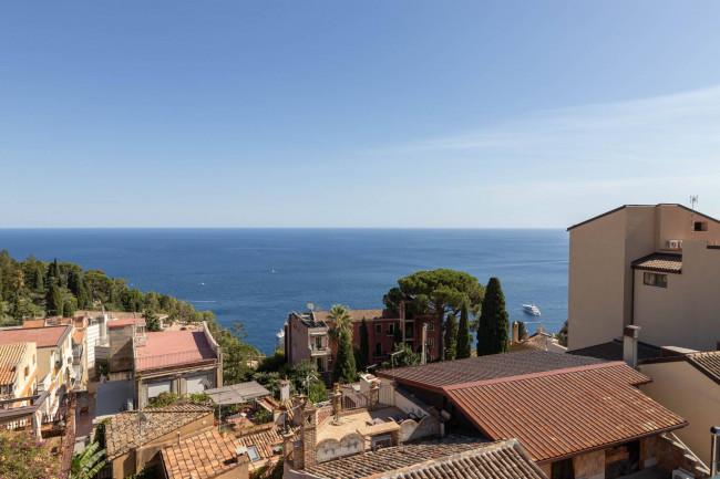 Palazzina/Stabile in vendita a Taormina