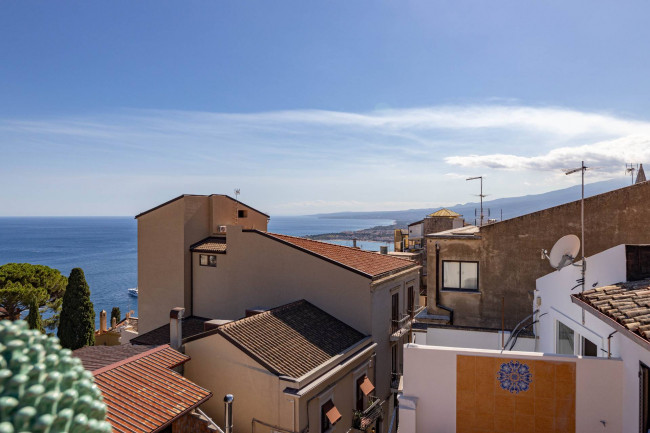 Palazzina/Stabile in vendita a Taormina