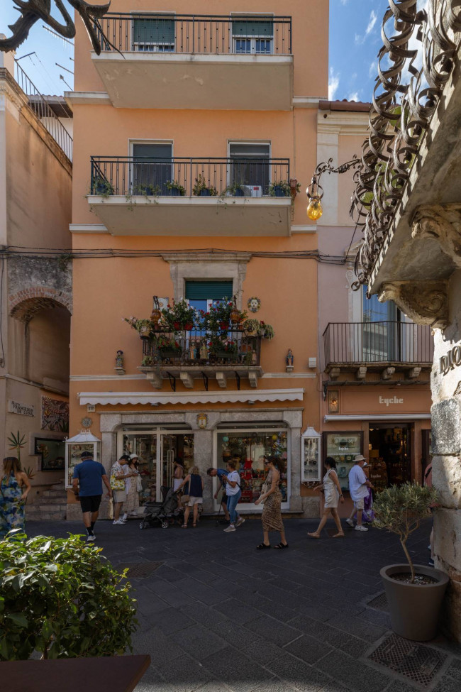 Palazzina/Stabile in vendita a Taormina