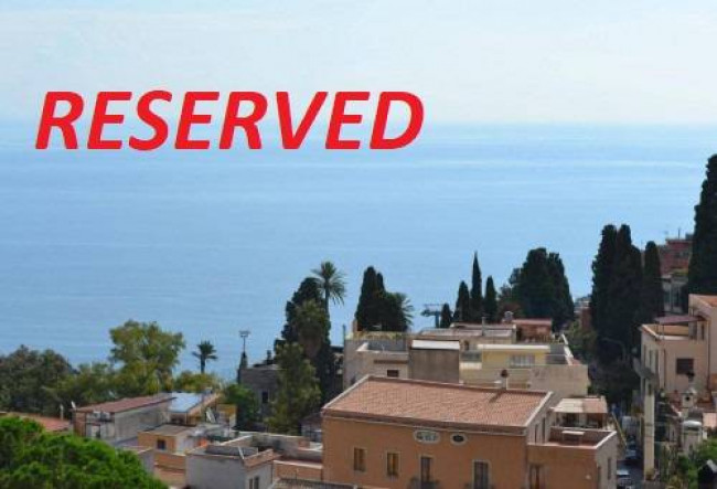 Duplex for sale in Taormina