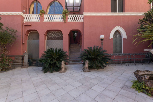 Porzione di villa in vendita a Letojanni