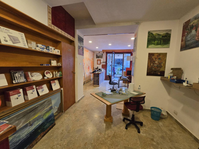 Negozio in vendita a Messina