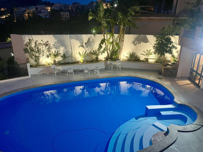 Apartment for sale in Taormina