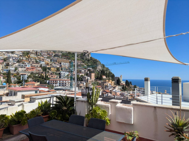 Apartment for sale in Taormina