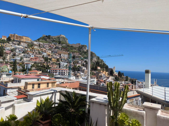 Apartment for sale in Taormina