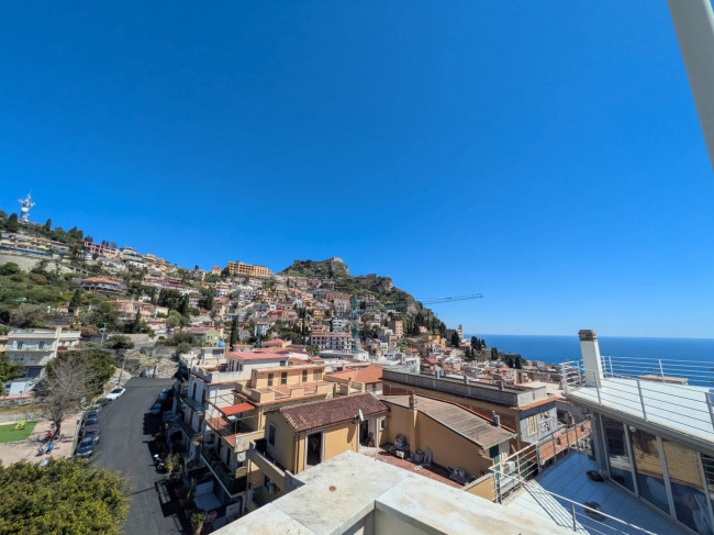 Apartment for sale in Taormina