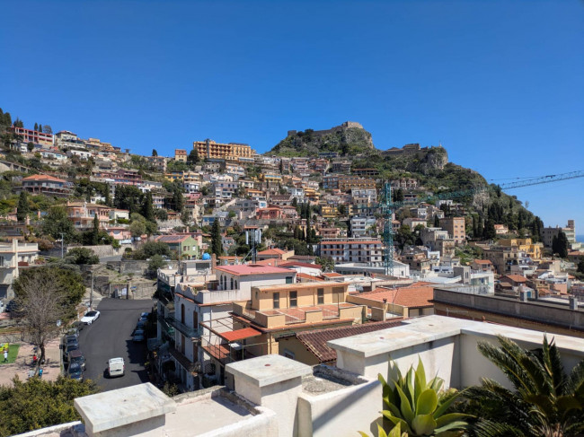 Apartment for sale in Taormina