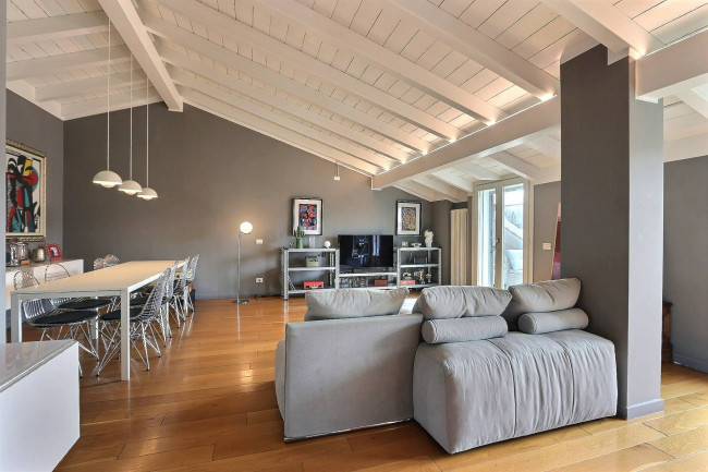 Appartamento in vendita a Pavia