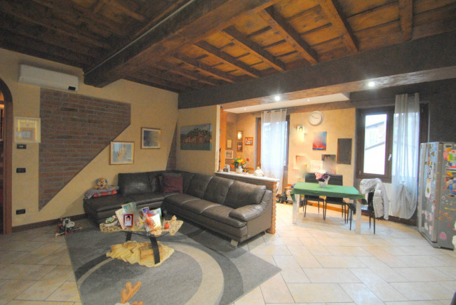 Appartamento in vendita a Pavia