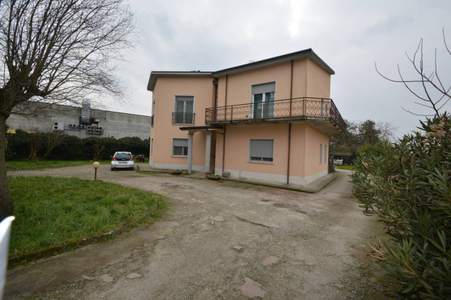 Villa in vendita a Campospinoso