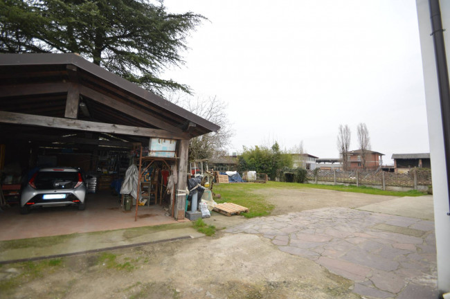 Villa in vendita a Campospinoso