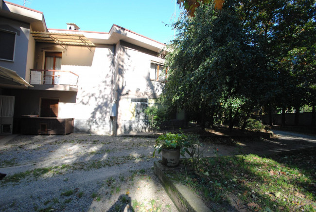 Villa in vendita a Stradella