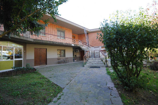 Villa in vendita a Stradella