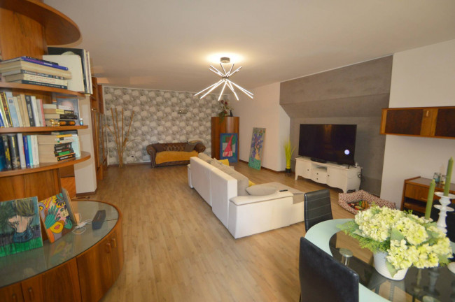 Appartamento in vendita a Pavia