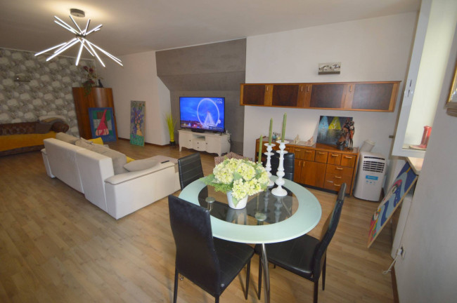 Appartamento in vendita a Pavia