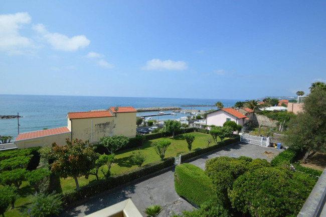 Appartamento in vendita a Santo Stefano al Mare