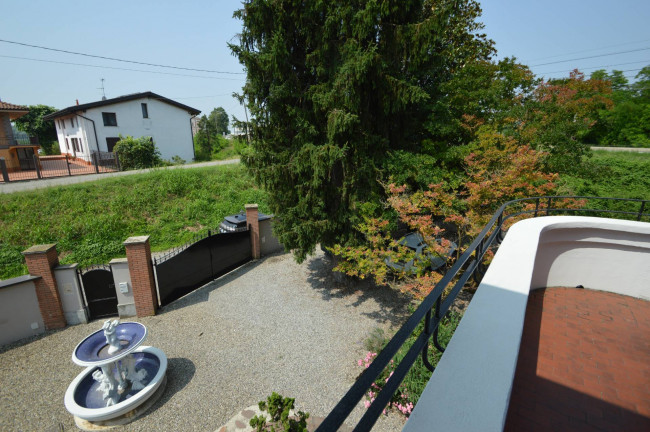 Villa in vendita a Bressana Bottarone