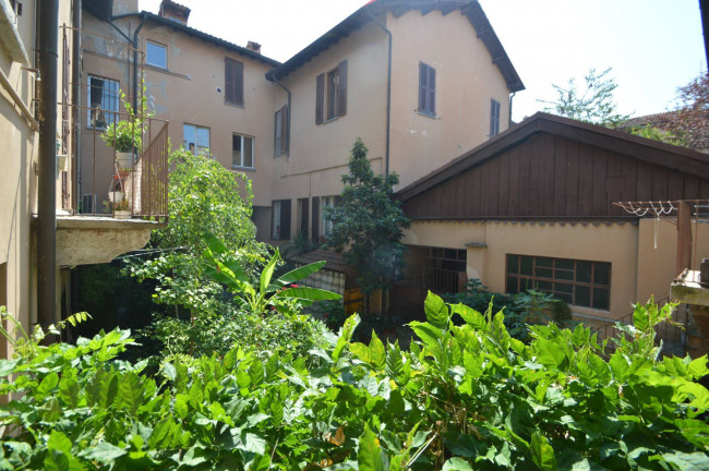 Appartamento in vendita a Pavia