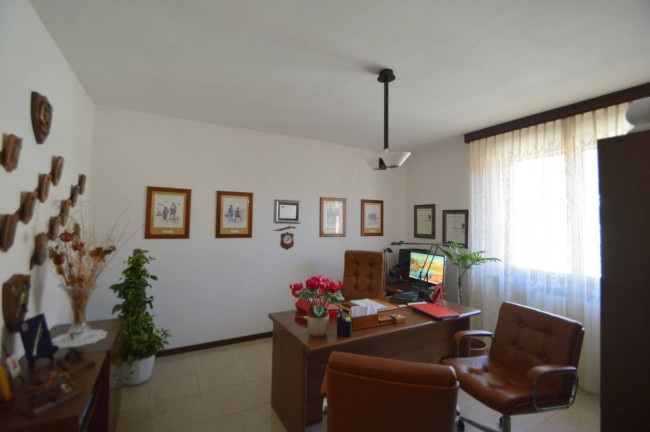 Villa in vendita a Sommo