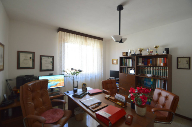 Villa in vendita a Sommo