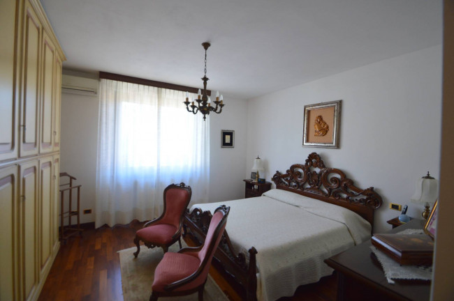 Villa in vendita a Sommo